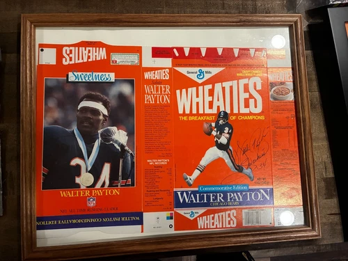 Walter Payton Signed Autographed WHEATIES Cereal BOX Photo