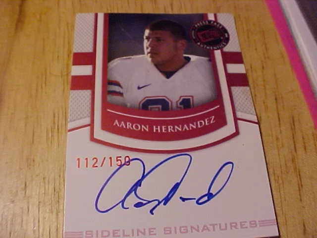Press Pass Sideline Signatures Aaron Hernandez AUTO 112/150 Card SS-AH Crease - Image 2 of 2