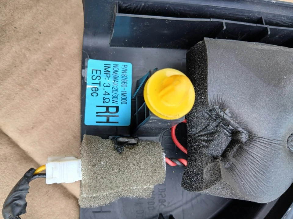 Оригинальный передний правый твитер динамик с отделкой 87660-1M000 — 10–13 Kia Forte - Изображение 4 из 4