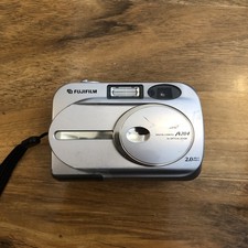 Fujifilm Digital Camera FinePix A204 2.0MP Silver Tested