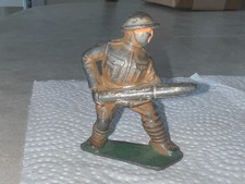 Vintage Barclay Manoil Lead Toy Soldier With Artillery Loader