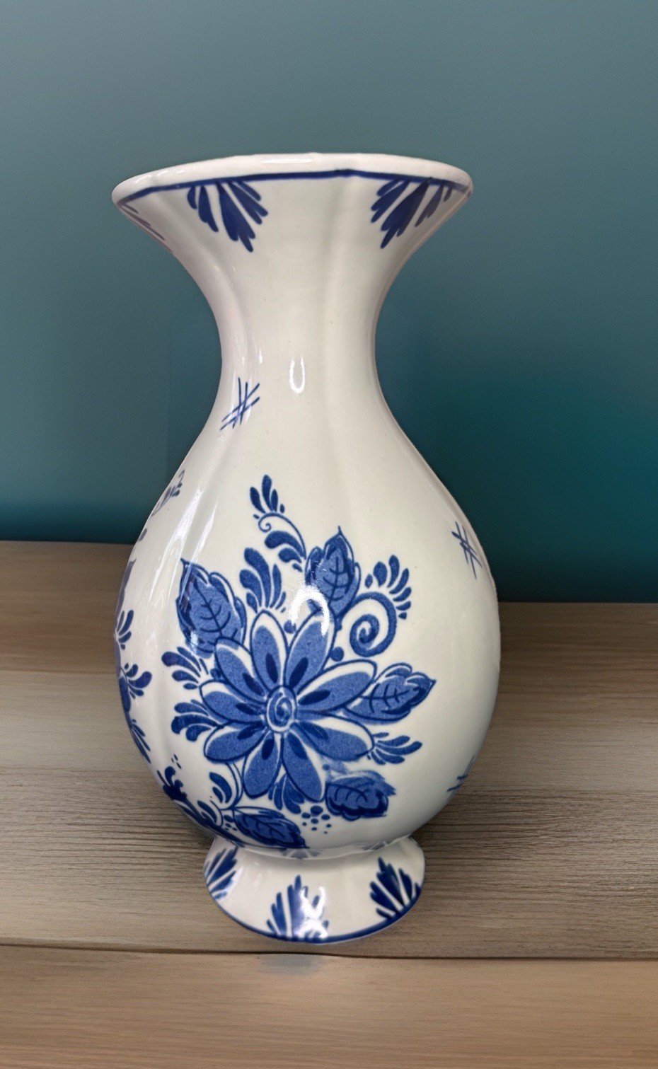 Vintage Blauw Delft Blue And White Floral Vase Poland 8” Tall