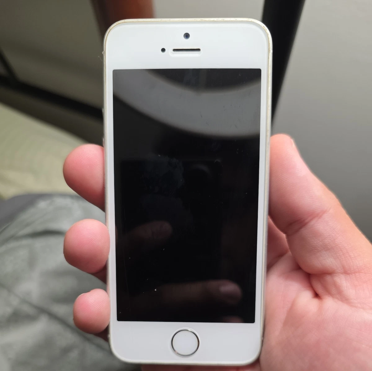 Apple iPhone SE Silver Phones for Sale - Shop New & Used Cell