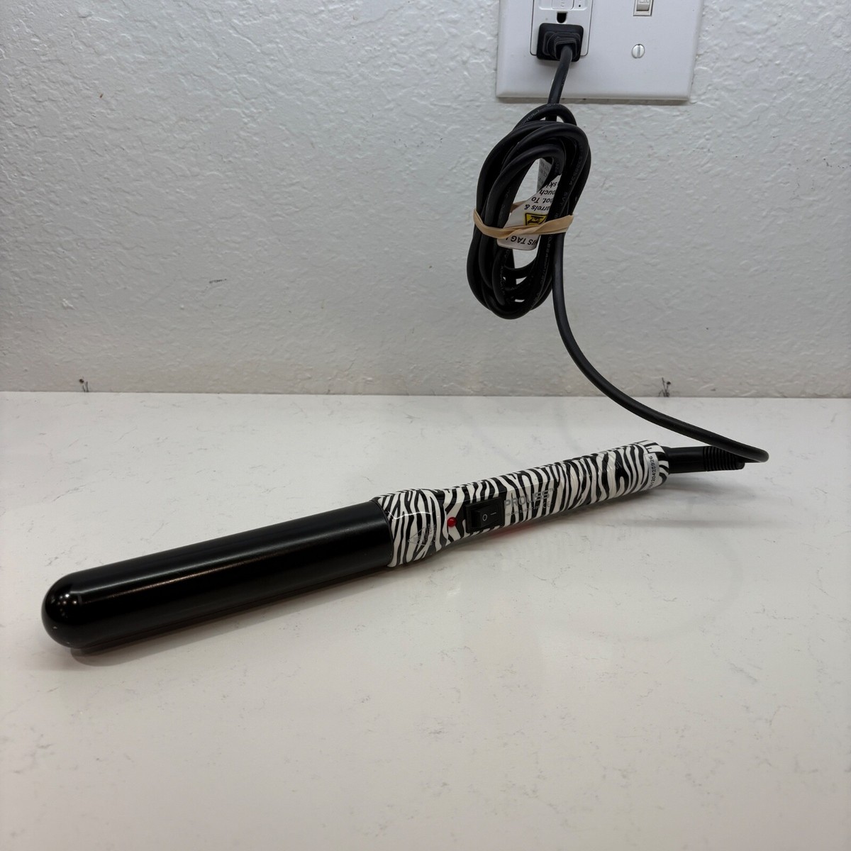 Zebra Print Hair Curling Wand Professional Grande Curling Wand (Zebra) – HerStyler main image 2