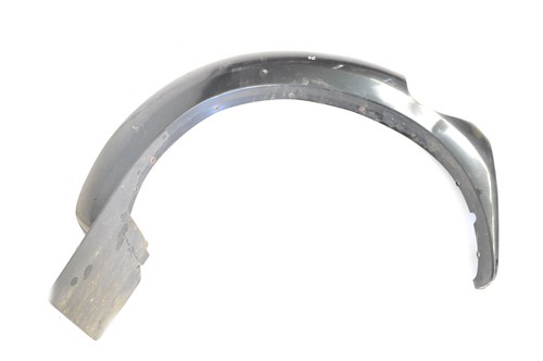 Rear wheel arch trim