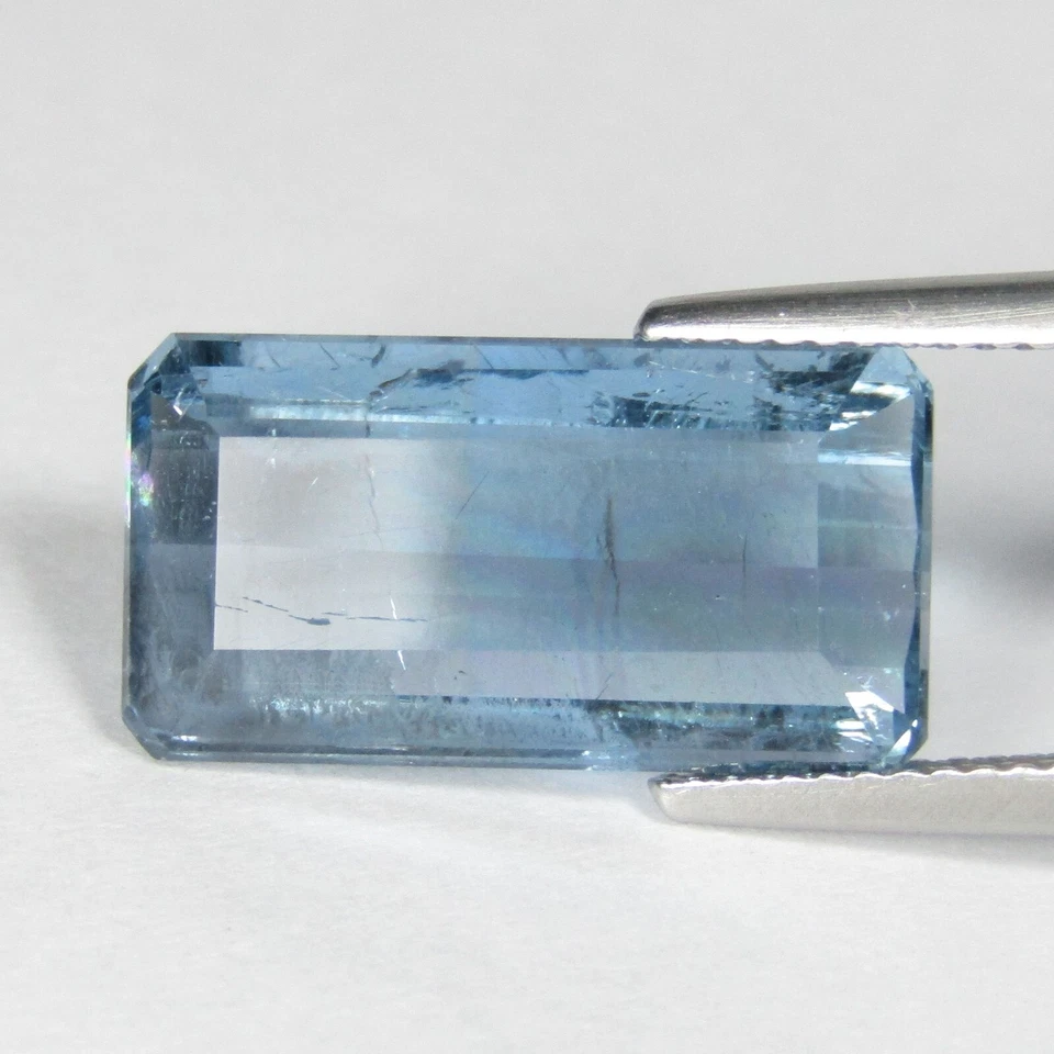 Piedra preciosa suelta corte esmeralda de Brasil 10,10 quilates fluorita natural 17,5 x 9,2 x 6,2 mm Foto 2 de 4