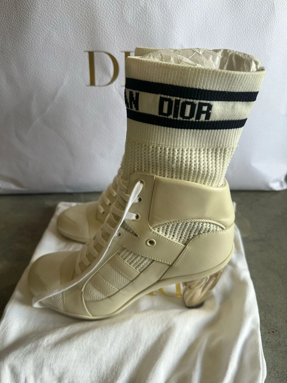 Bottines Dior beige cuir maille et tricot tissu D Zenith