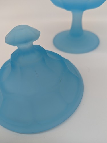 Vintage Westmoreland Light Blue Satin Pedestal Candy Dish and Lid - Picture 5 of 11
