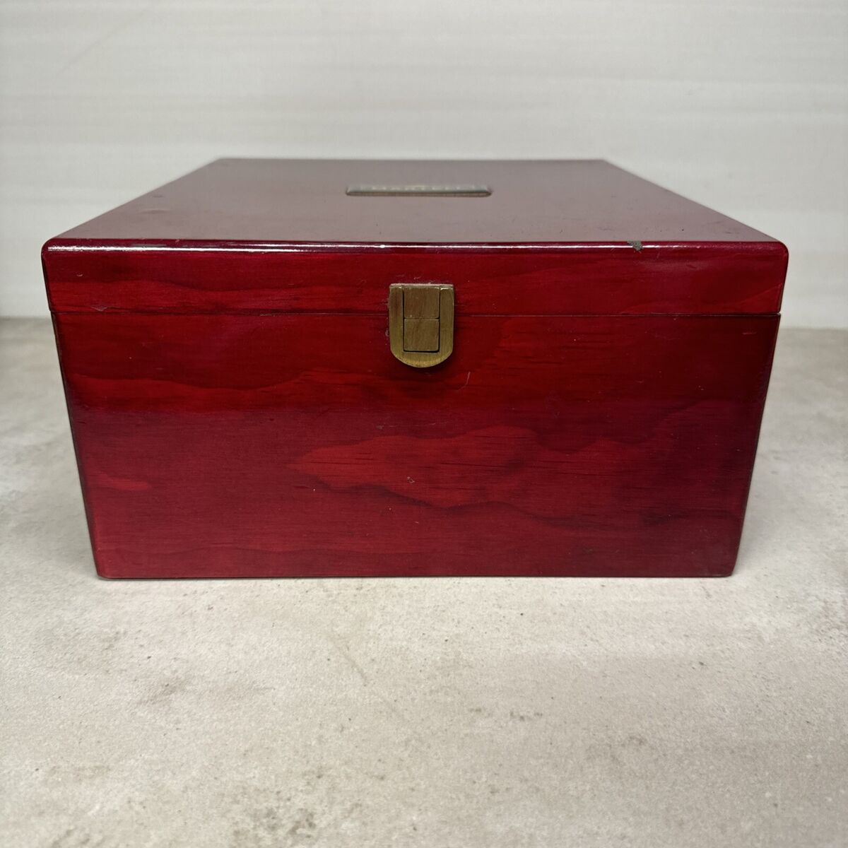 Ux Martell Cognac XO Supreme Wooden Box w/ Hinges Buckle Ux Martell Cognac XO Supreme Wooden Box w/ Hinges Buckle