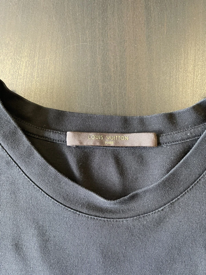 路易威登男式 XL 钻石地址 Afircan Art LV 状况良好 🔥 — 第 3/4 张图片