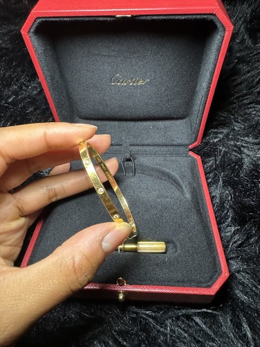 Small love bracelet cartier 10 Diamonds - Picture 5 of 6