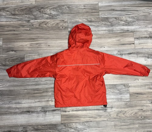 Ferrari kids Size 5/6 racing rain jacket NWT - Picture 3 of 4