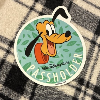 Pluto Walt Disney World Annual Passholder Magnet - Slight Wear