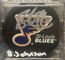 Brent Johnson signed St Louis Blues logo Puck w/case