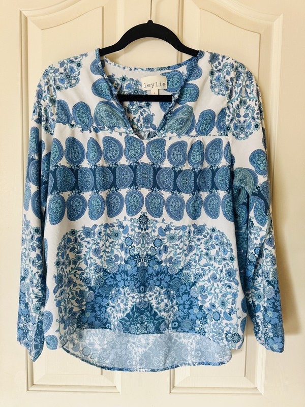 Leylie Los Angeles Bohemian Top Women’s Large