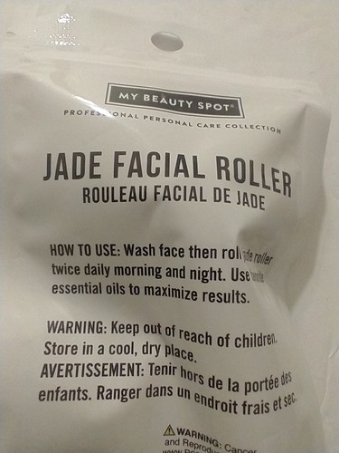 My Beauty Spot Jade Facial Roller Relieve Soothe Promotes Blood Circulation - Picture 5 of 6