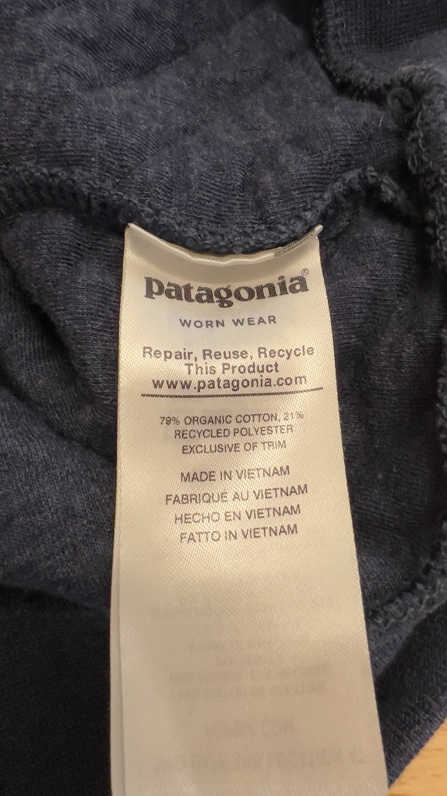 Patagonia Women's Organic Cotton Quilt Snap-T Pullover Navy/Magenta M Gorpcore thumbnail 6