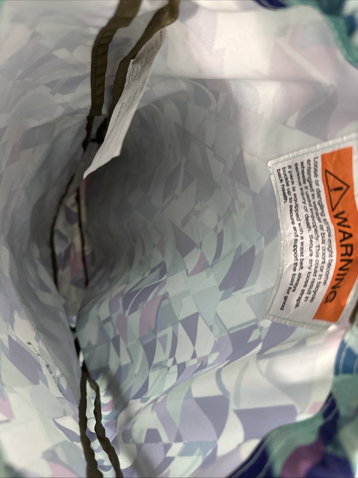 LL Bean 12L Drawstring Cinch Pack/Backpack Geomet… - image 6