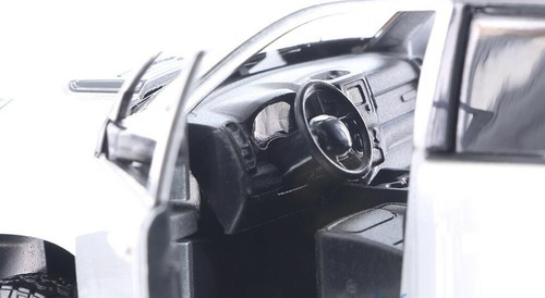 2019 Dodge Ram 1500 Crew Cab Rebel Pickup Truck Showcasts Diecast 8.5" 1:24 - 第 7/12 張圖片