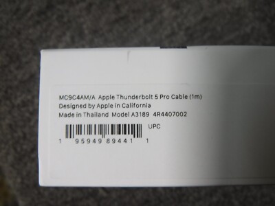 NEW* Apple Thunderbolt 5 (USB‑C) Pro Cable (1 m), A3189