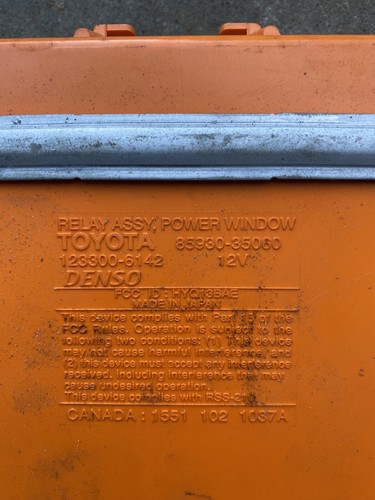 1998-2002 TOYOTA 4RUNNER TAILGATE POWER WINDOW CONTROL MODULE 85930-35060 OEM - Picture 2 of 2