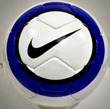 BLUE RARE NIKE TOTAL 90 AEROW  SWIFT 2005/06 PREMIER LEAGUE MATCH BALL