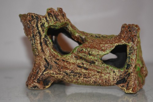 Aquarium Hollow Log and Hide Decoration Suitable for All Aquariums15 x 8 x 10cms - 第 1/6 張圖片