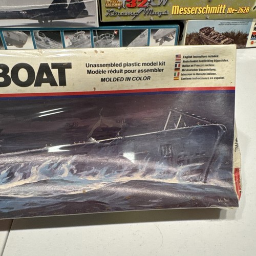 RARE & SEALED Monogram German U-Boat “Wolfpack” #3102 model kit 1:209 Scale Kit - 第 4/8 張圖片