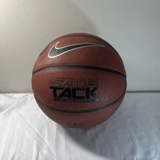 Nike Versa Game Tack 8P Basketball All Court Versatility