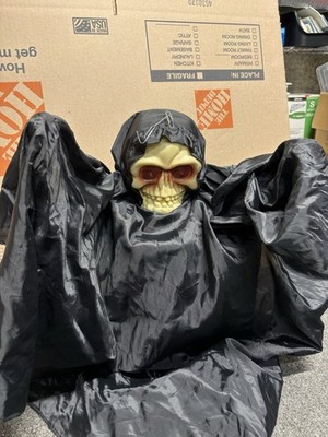 Gemmy Vintage Animated Shaking Grim Reaper w/Box Animatronic