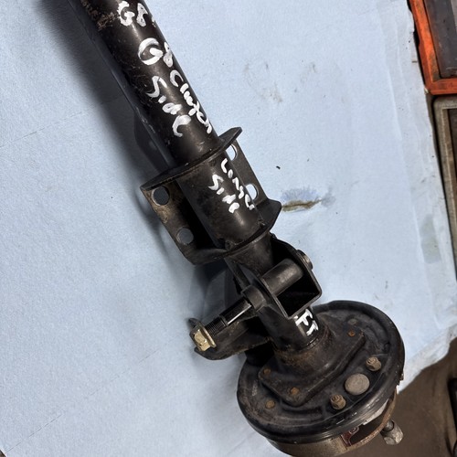 YAMAHA G8 GOLF CART Left Rear Axle And Brakes Good - Picture 3 of 9