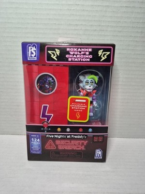 Five Nights at Freddys Security Breach Roxanne Wolf's Charging Station Playset