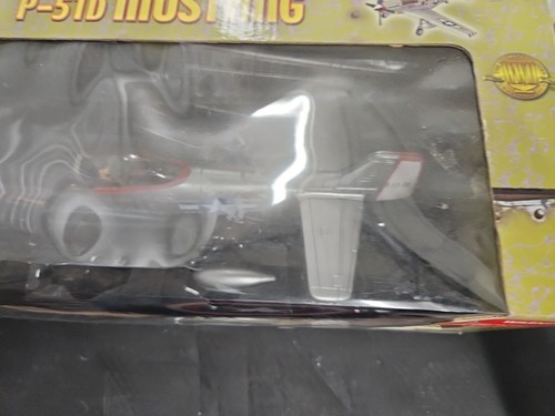 Vintage 2004 Ultimate Soldier 32X Limited Edition 1/32 P-51D "Ridge Runner" NIB - Picture 4 of 8