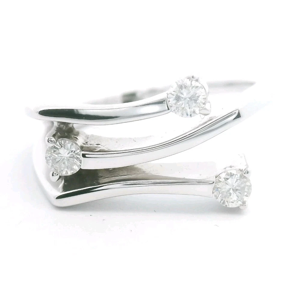 Anillo BITA de oro blanco de 14 quilates con diamantes naturales ondulados tamaño 7,75 precio de venta sugerido por el fabricante 3.500 USD Foto 3 de 4