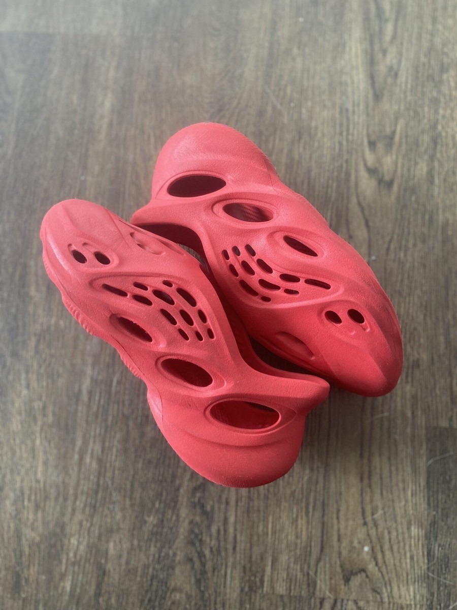 【ADIDAS】Yeezy Foam RNNR★イージーフォームランナー★GW3354 adidas YEEZY Foam Runner 