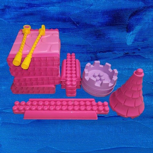 Mega Bloks GIANT DISNEY CASTLE Pink Pretend Play Replacement Blocks - Picture 1 of 18