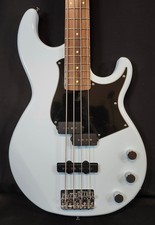 Yamaha BB434 Series 400 Electric 4 String Bass, Ice Blue