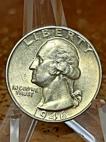 1946 WASHINGTON 90% silver quarter dollar. Toning AU/ BU. # PJ236