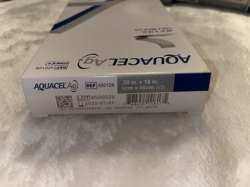 Convatech Aquacel AG Silver Impregnated Antimicrobial Dressing Exp 2022 .39 x 18 - Picture 5 of 12