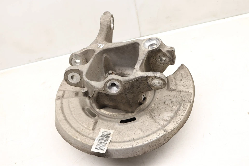 BMW 650I XDRIVE 2012 - nudillo de husillo trasero izquierdo con cojinete de rueda 6796145 Foto 3 de 4