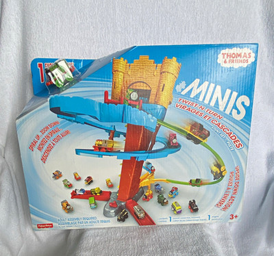 Fisher-Price Thomas & Friends MINIS Twist-N-Turn Cascades Playset+Train CJP48