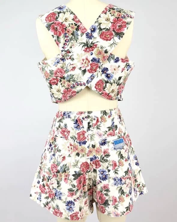 Vintage 90s Floral Crop Top & High Waisted Shorts Set Denim Breaker Jeans  - Image 2 of 4