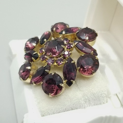 Spilla vintage viola strass set puntine in vetro grappolo di fiori - Foto 3 di 7