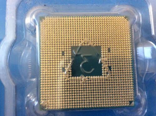 AMD Ryzen 9 3900X Processor (4.6GHz, 12 Cores, Socket AM4) BLUE LED CPU COOLER. - Picture 3 of 5