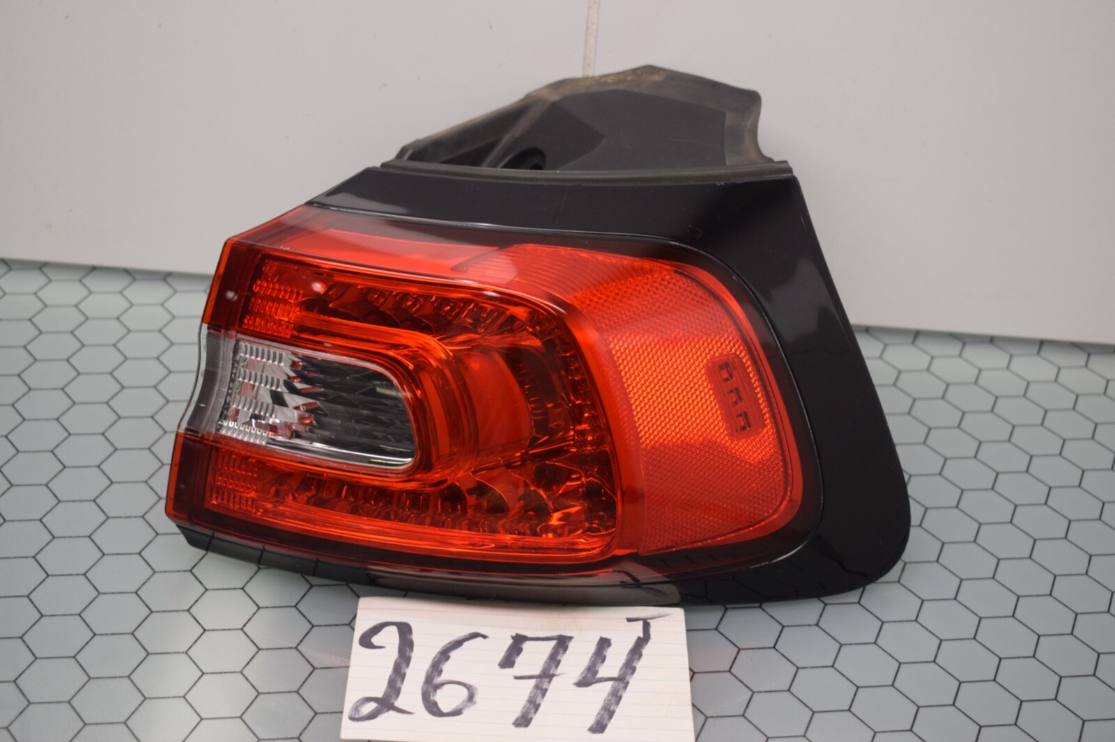 14 15 16 17 18 Cherokee PASSENGER Side Tail Light Used Rear Lamp #2674-T