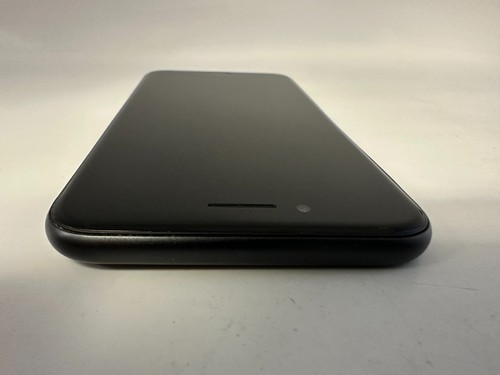 Apple iPhone 8 - 64 GB - Space Gray (Unlocked) (MQ6V2LL/A) (A1905) (GSM) - Photo 6 sur 9