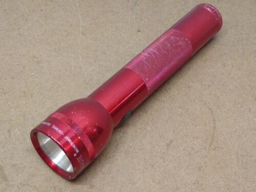 Lampe de poche rouge maglite 10" 2 D batterie à cellules Mag-Lite maglit fabriqué aux États-Unis - Photo 1 sur 5