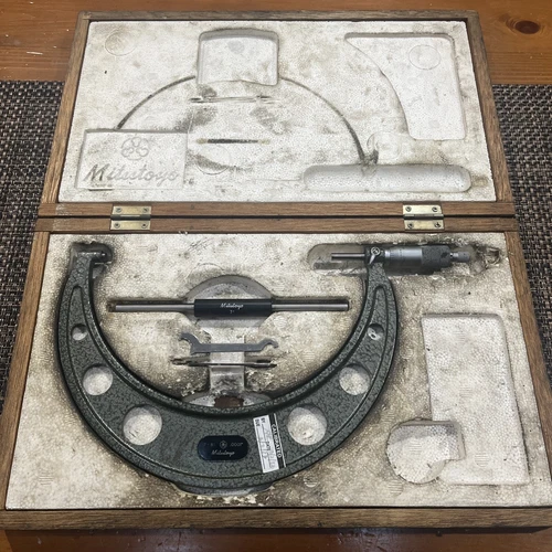 🇺🇸Mitutoyo 103-222A Outside Micrometer 7-8" .0001" Grads Carbide Tipped w/Case