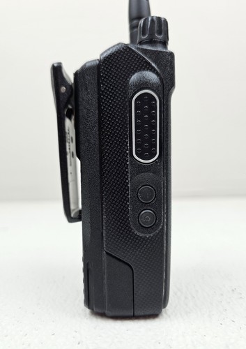 Motorola MotoTRBO XPR3300E UHF 403-512 MHz 16 canales 4 vatios (Kit completo) - Imagen 3 de 7