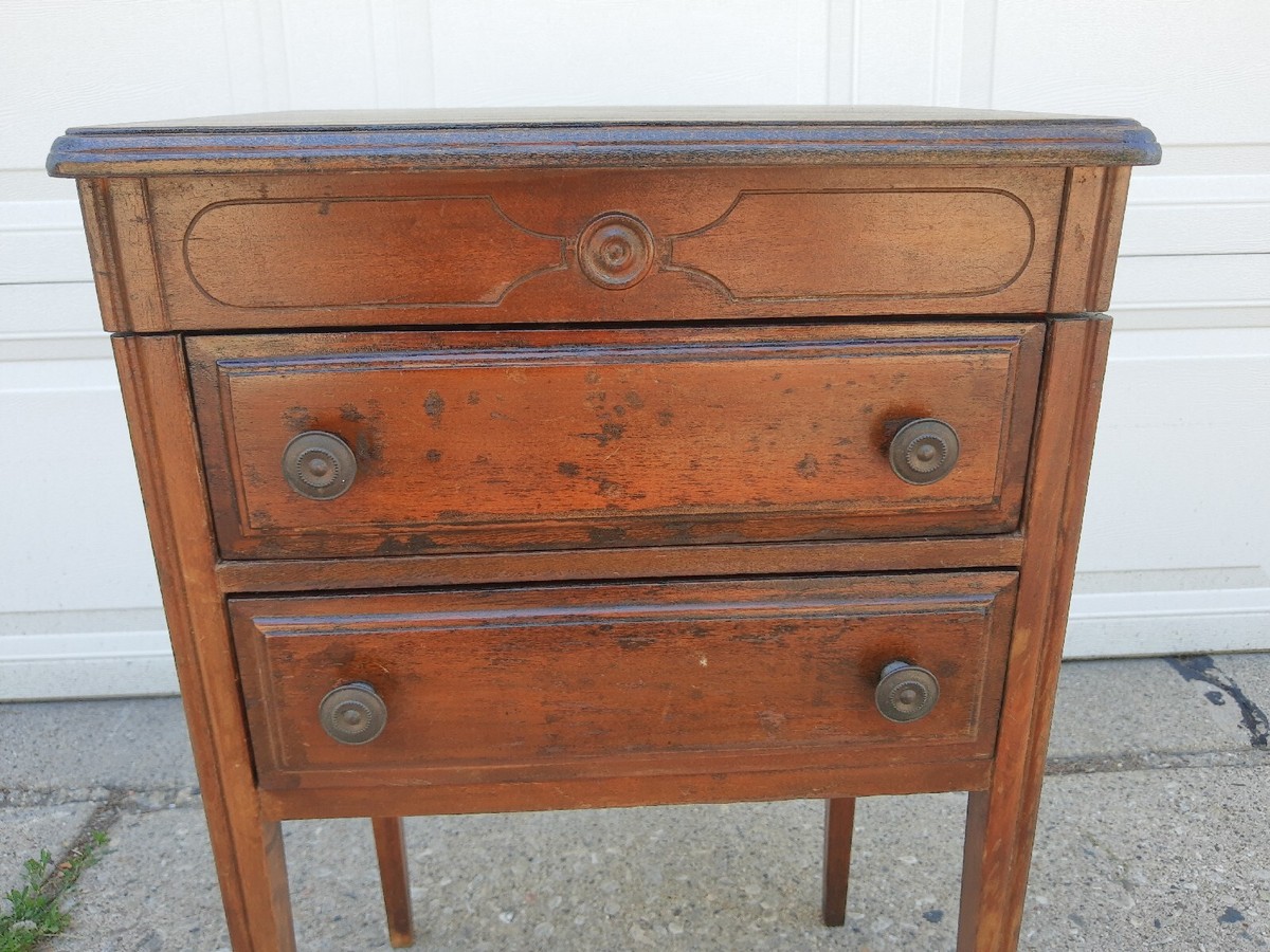 Vintage Sewing Cabinet.The Caswell- Runyan Co. in ORIGINAL COND. W